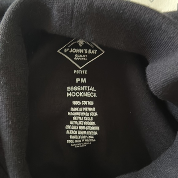 St. John’s Bay Black Long Sleeve Shirt Sweater Mockneck Petite Medium - Picture 9 of 9